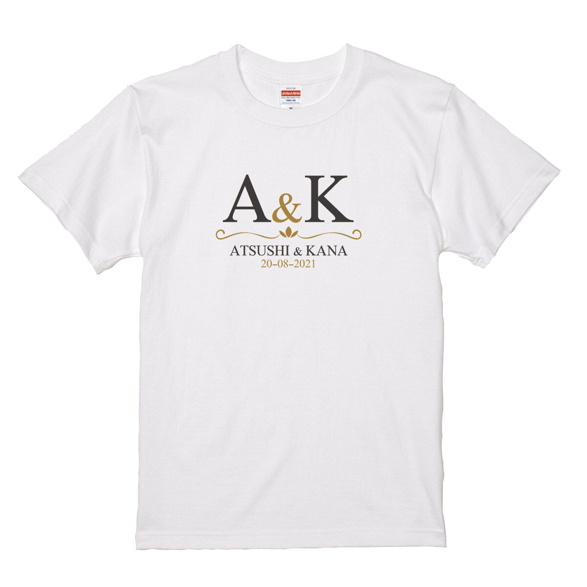 結婚祝いの名入れTシャツ